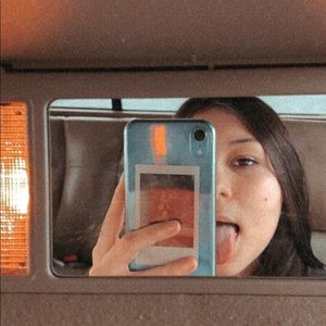 Meet your Posher, Amaya